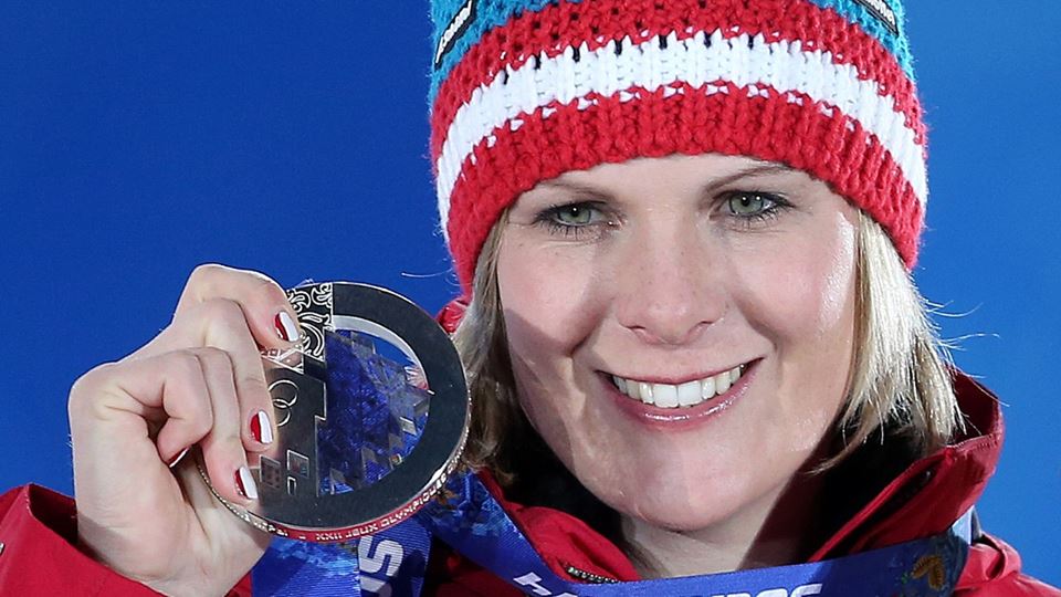 FÉLICITATIONS À NIKI HOSP POUR SA MÉDAILLE D’ARGENT À SOTCHI !